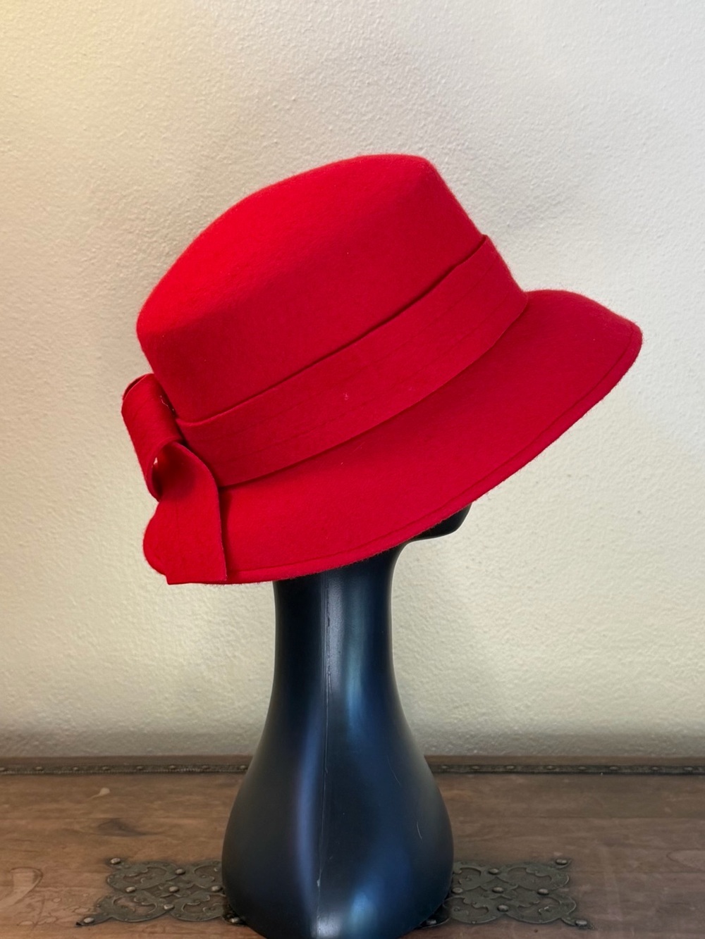 Vintage 100% Wool Felt Cloche Hat Red Wide Brim Bow Accent